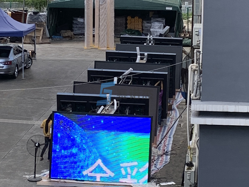 P8戶外全彩交通誘導(dǎo)屏