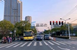 車輛在交通信號燈處上下人會被拍嗎？