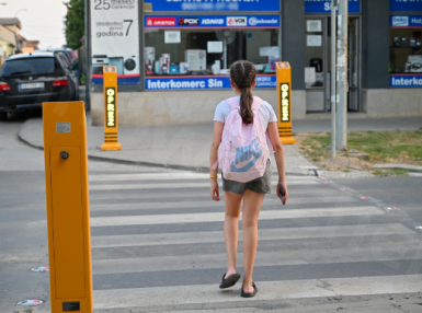 歐洲非燈控路口智慧斑馬線系統(tǒng)案例